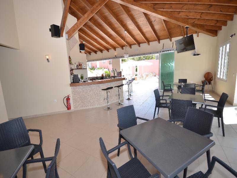 Paradiso Sea View And Pool Corfu 2*