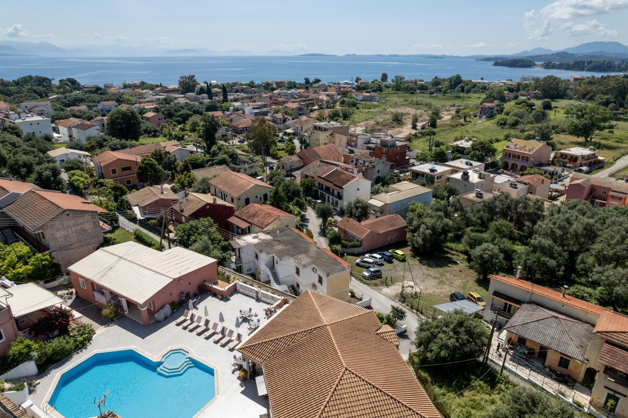 Paradiso Sea View And Pool Corfu Aparthotel 2*