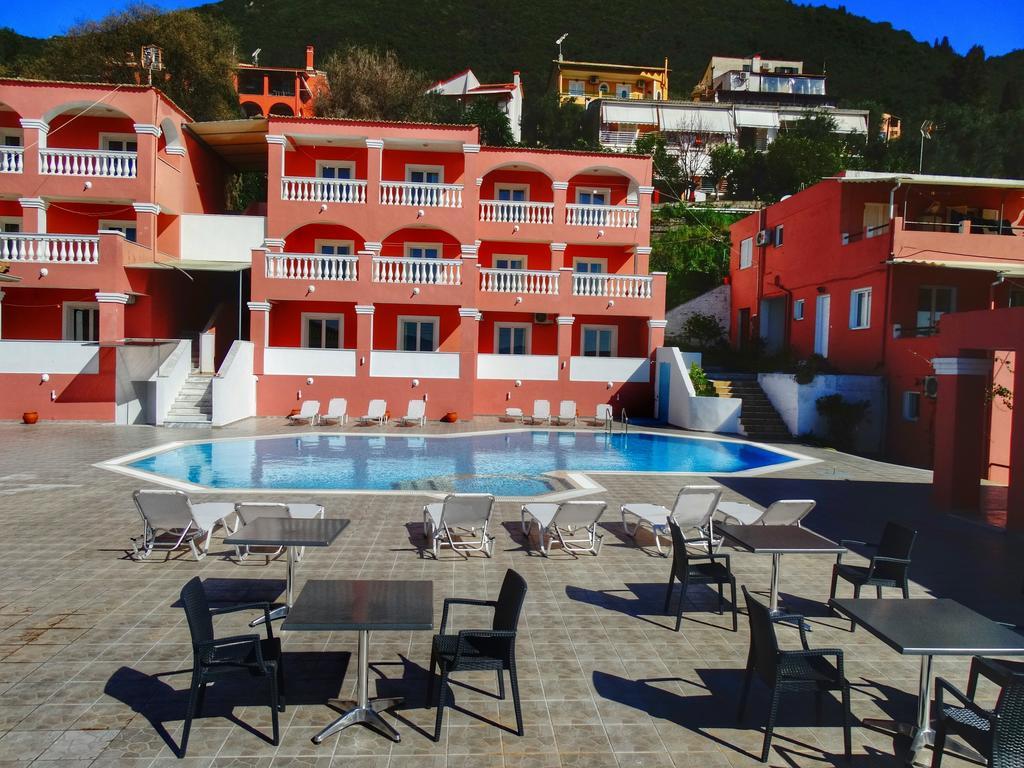 Paradiso Apartahotel 2*