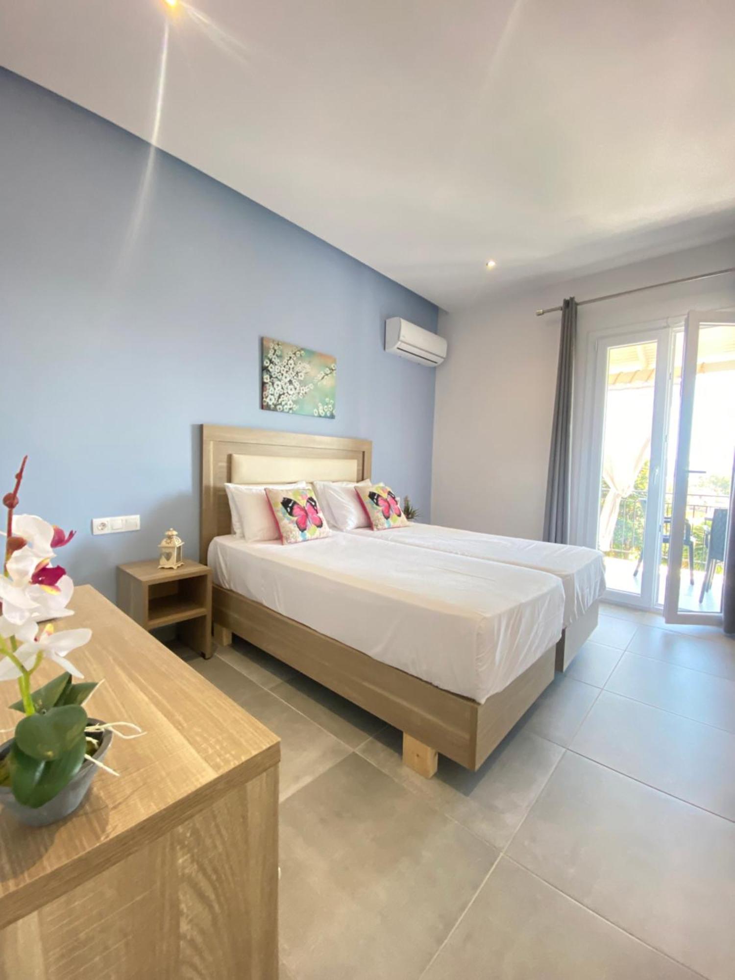 Paradiso Apartahotel Ypsos